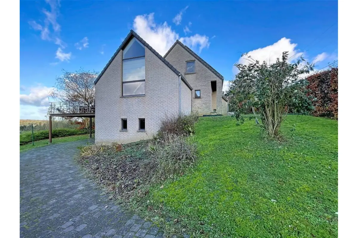 Villa te  koop in Faulx-les-Tombes 5340 399000.00€ 2 slaapkamers 142.00m² - Zoekertje 642873