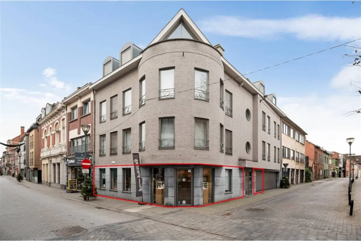 Handelszaak te  koop in Turnhout 2300 210000.00€  slaapkamers 130.00m² - Zoekertje 643203