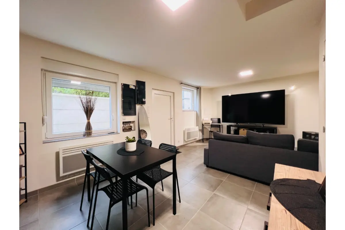 Handelszaak te  koop in Herzeeuw 7712 269000.00€ 3 slaapkamers 258.00m² - Zoekertje 642703