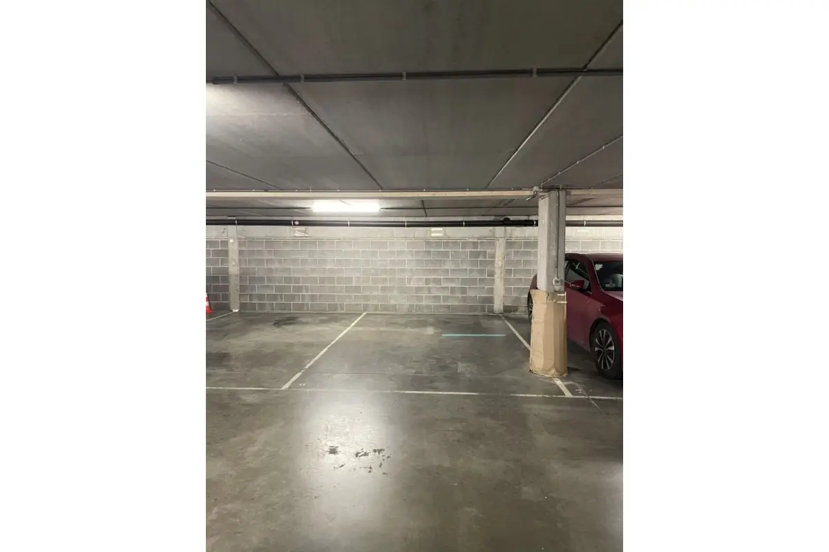 Box à louer à Bruxelles 1000 120.00€  chambres m² - annonce 642736