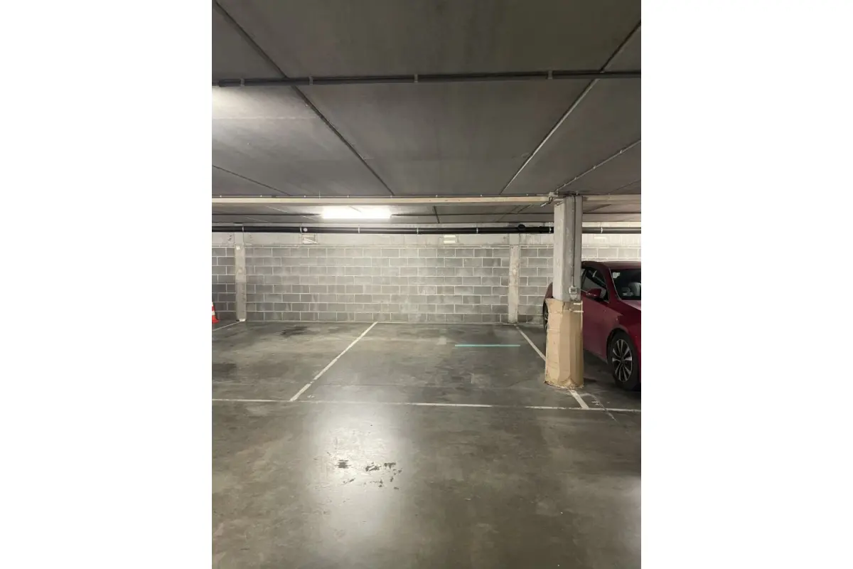 Box te  huur in Brussel 1000 135.00€  slaapkamers m² - Zoekertje 642736