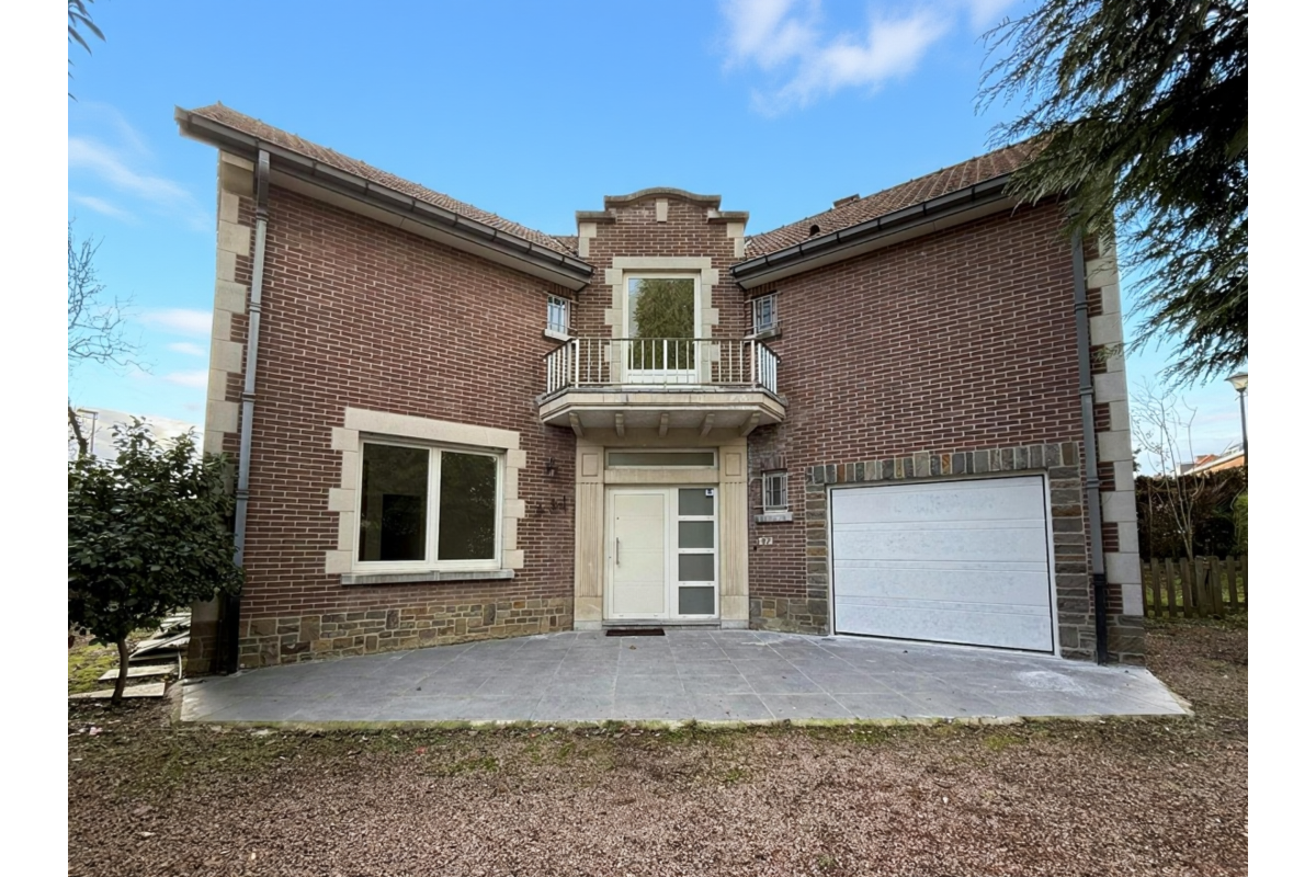 Maison à louer à Woluwe-Saint-Pierre 1150 2950.00€ 4 chambres 260.00m² - annonce 642917