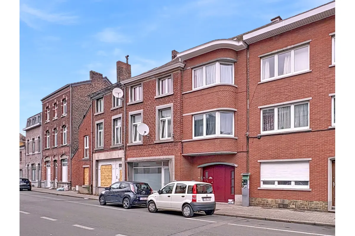 Appartementsgebouw te  koop in Namen 5000 350000.00€ 4 slaapkamers 270.00m² - Zoekertje 643951