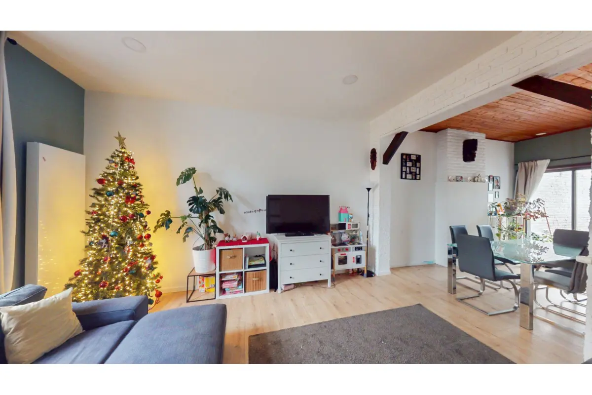 Maison à vendre à La Louvière 7100 180000.00€ 3 chambres 169.00m² - annonce 643621