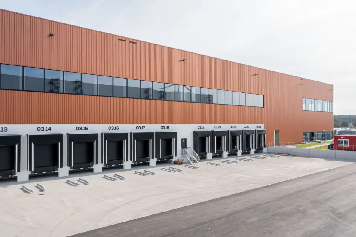 Handelszaak te  huur in Ham 3945 64067.00€  slaapkamers 14813.00m² - Zoekertje 643712