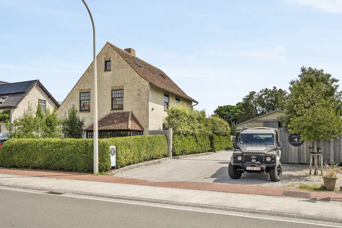 Villa te  koop in Hansbeke 9850 1295000.00€ 3 slaapkamers 400.00m² - Zoekertje 643897