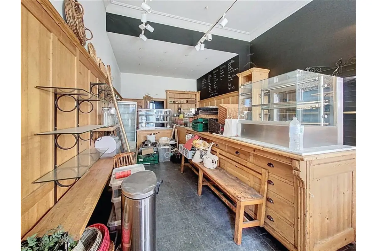 Handelszaak te  huur in Ukkel 1180 1890.00€  slaapkamers 60.00m² - Zoekertje 643839