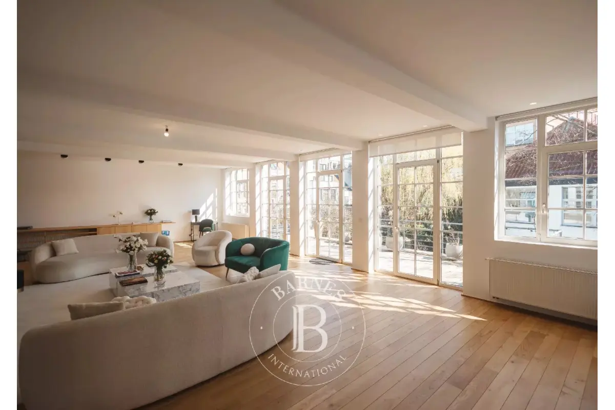 Appartement te  huur in Elsene 1050 5000.00€ 3 slaapkamers 399.00m² - Zoekertje 643630