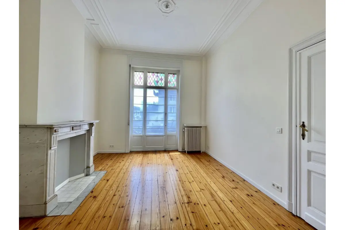 Maison à louer à Woluwe-Saint-Lambert 1200 3450.00€ 5 chambres 220.00m² - annonce 643928