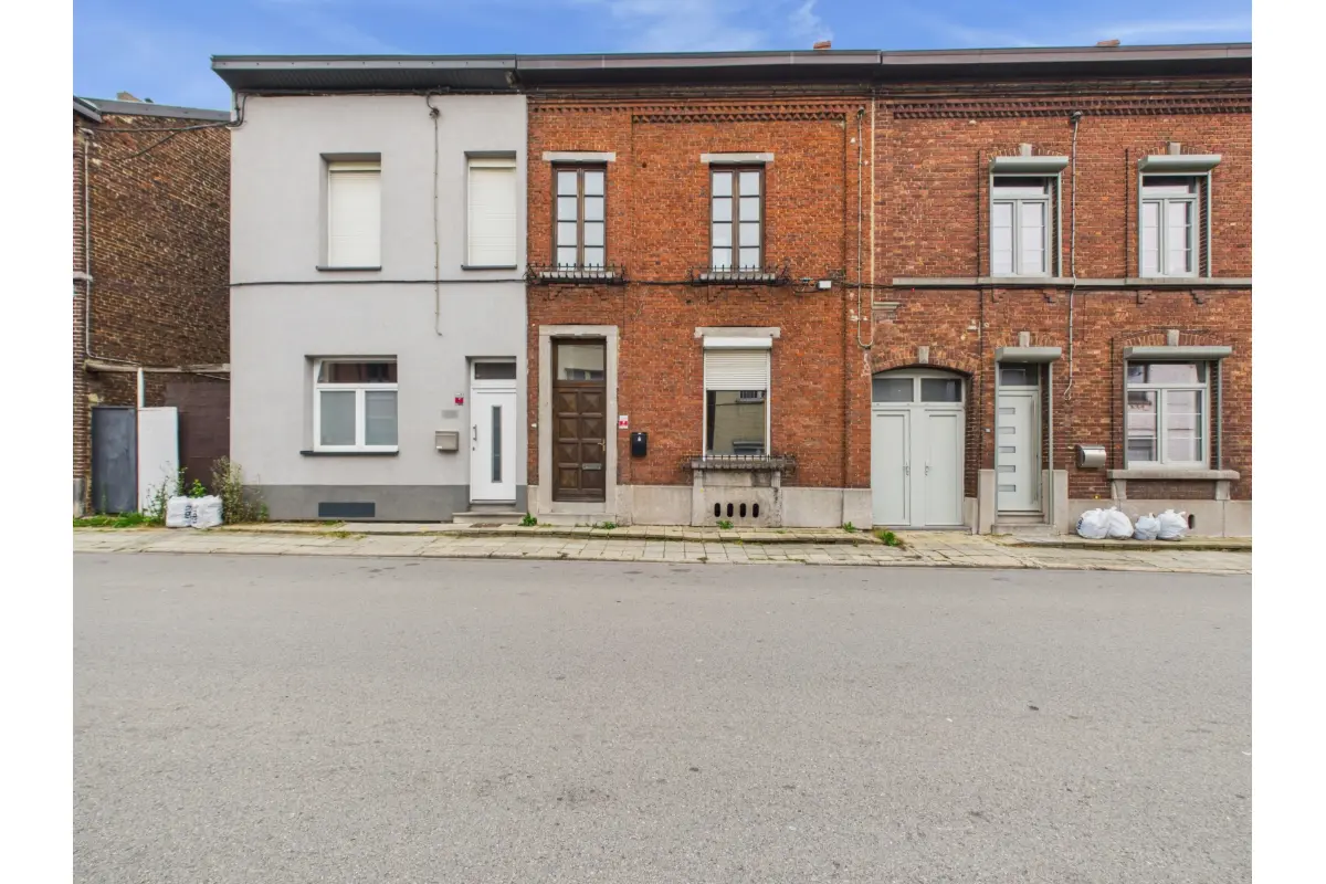 Kot à  à Charleroi 6000 400.00€ 15 chambres 157.00m² - annonce 643752