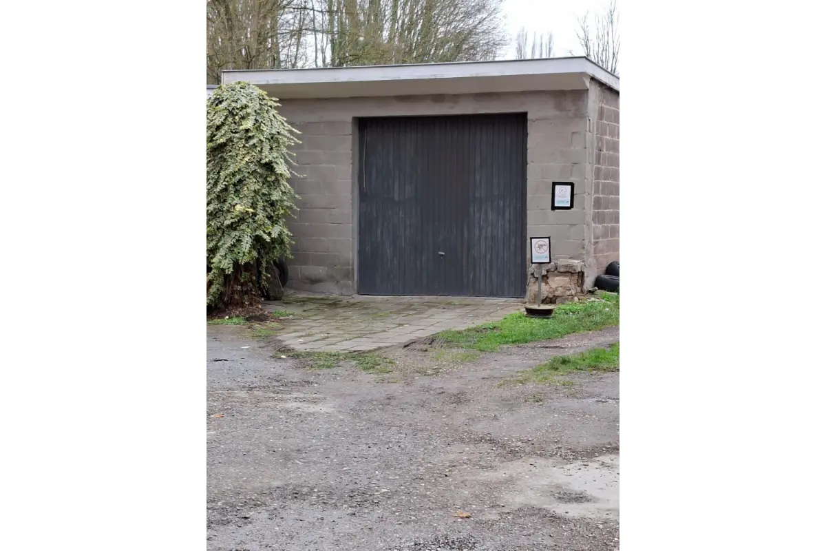 Parking & garage te  koop in Saint-Nicolas 4420 29000.00€  slaapkamers m² - Zoekertje 644319