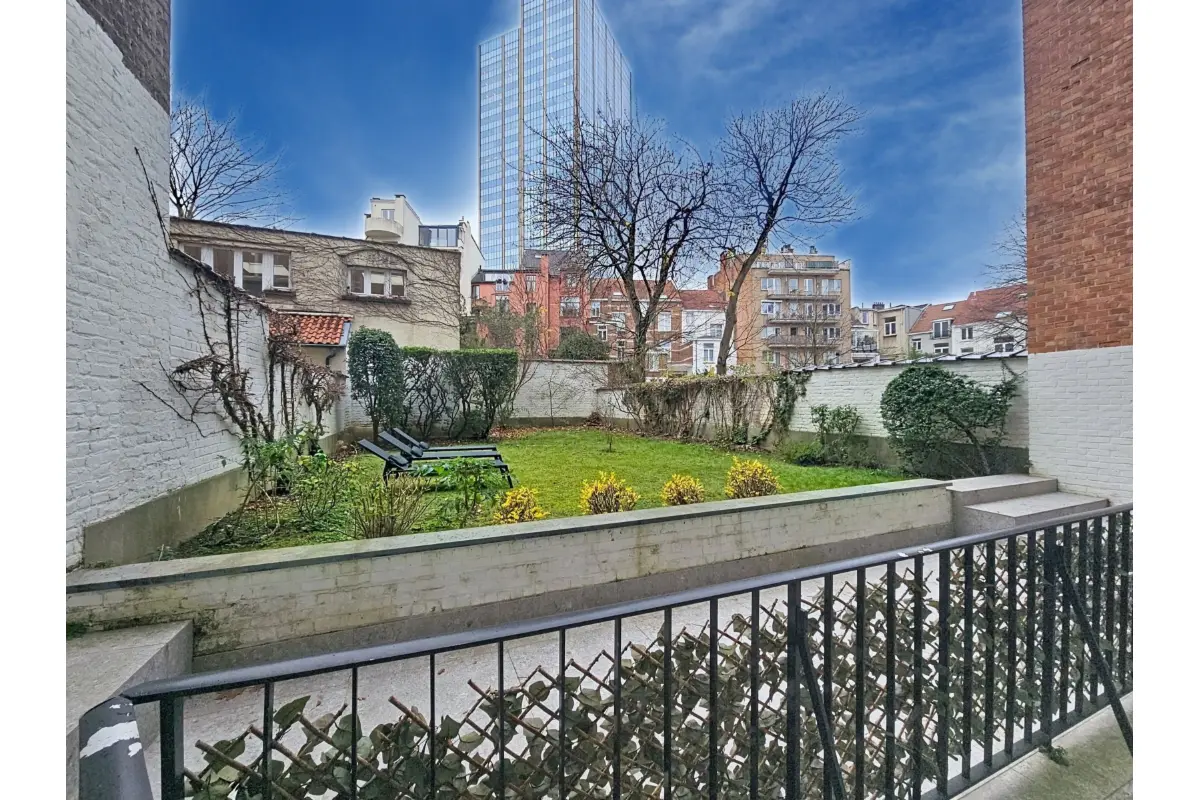 Appartement te  huur in Elsene 1050 0.00€ 2 slaapkamers 160.00m² - Zoekertje 644337