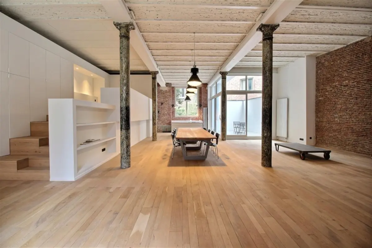 Loft te  huur in Brussel 1000 2100.00€ 1 slaapkamers 160.00m² - Zoekertje 643954
