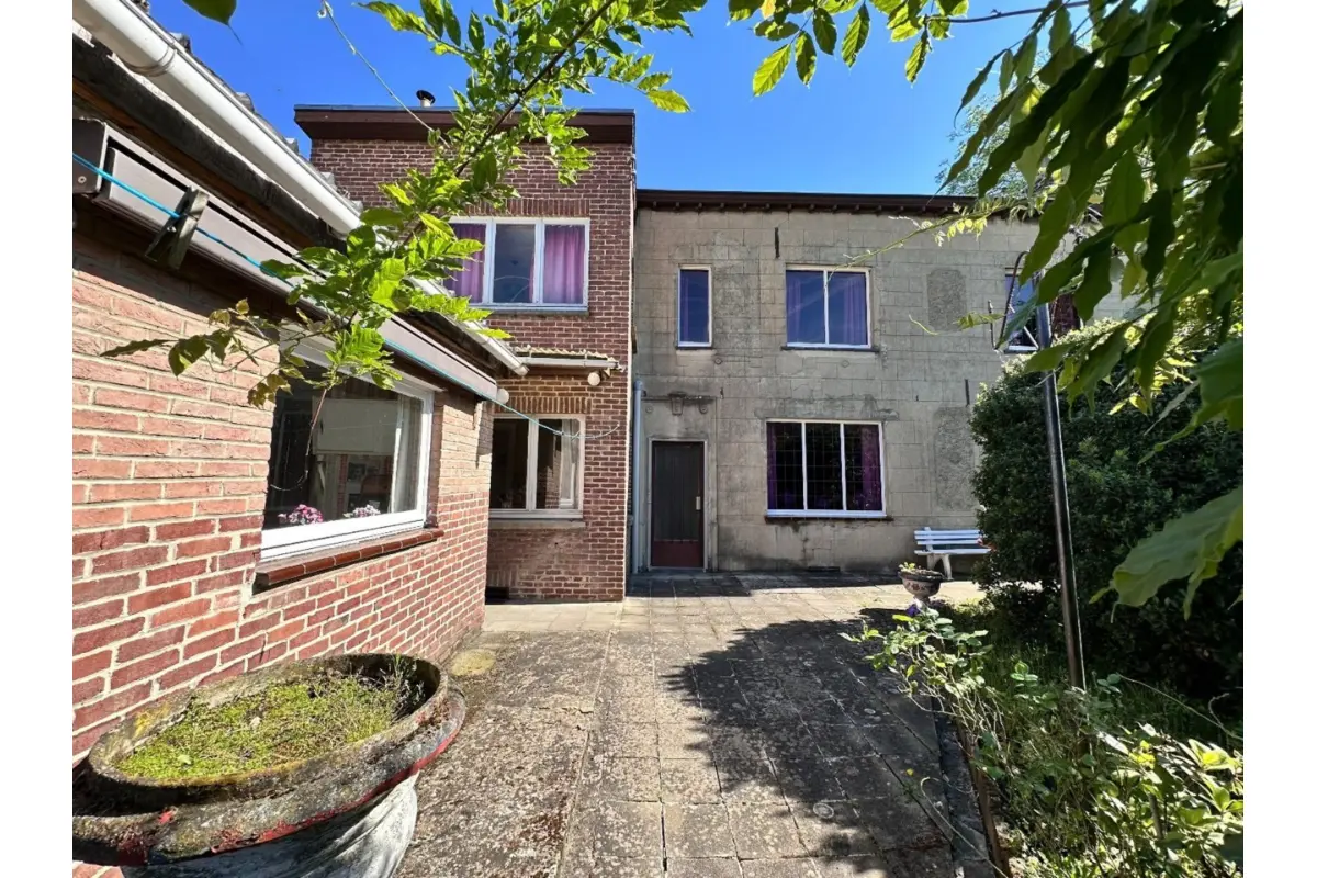 Maison à vendre à Tongres 3700 139000.00€ 3 chambres 150.00m² - annonce 643596