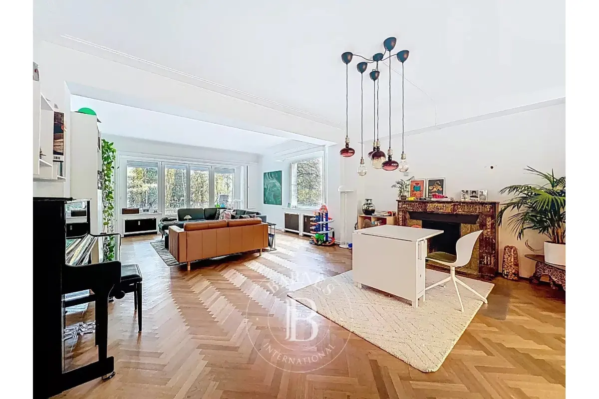 Appartement te  koop in Ukkel 1180 945000.00€ 3 slaapkamers 193.00m² - Zoekertje 644195