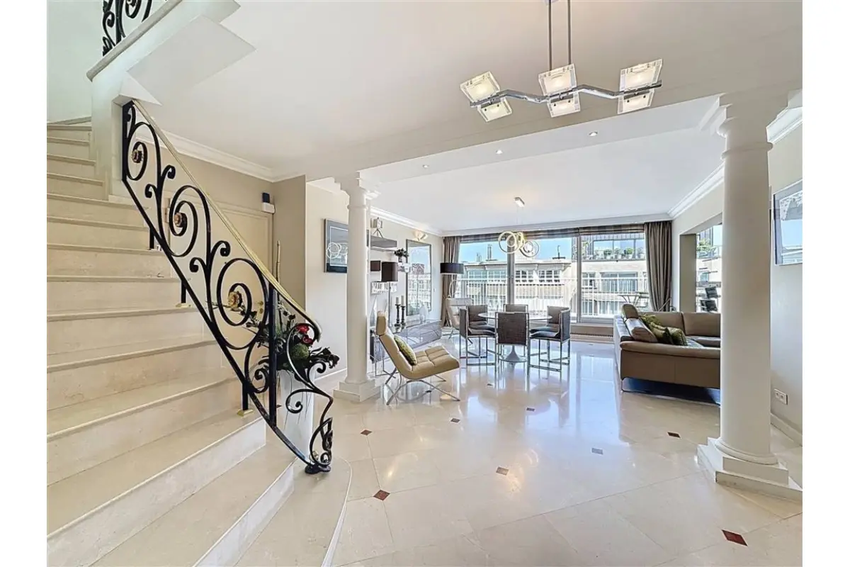 Appartement à vendre à Bruxelles 1000 1399000.00€ 5 chambres 350.00m² - annonce 644411