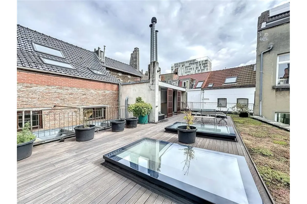 Appartement te  in Brussel 1000 1690.00€ 1 slaapkamers 180.00m² - Zoekertje 644419