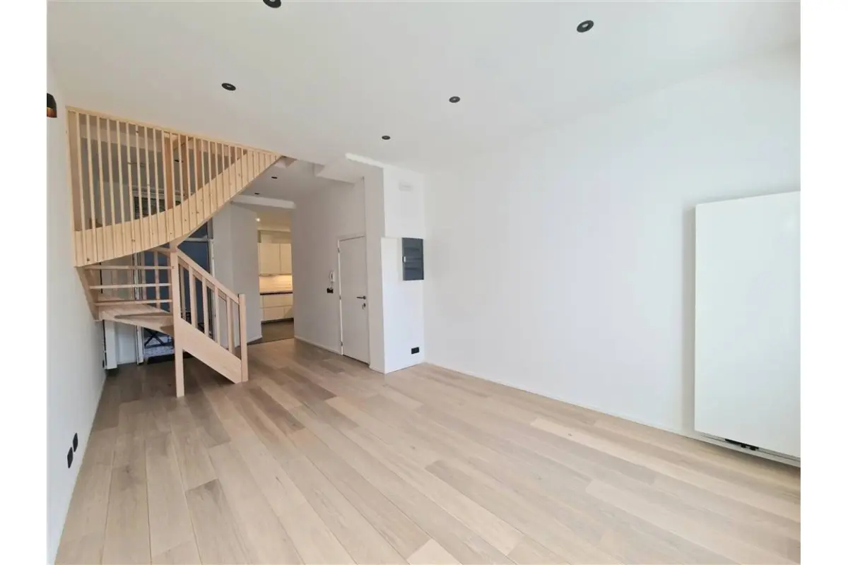 Duplex à vendre à Bruxelles 1000 379000.00€ 2 chambres 98.00m² - annonce 644406