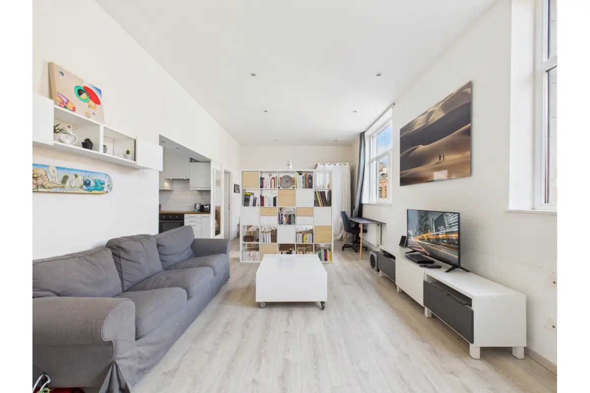 Appartement à louer à Etterbeek 1040 990.00€ 0 chambres 42.00m² - annonce 644521