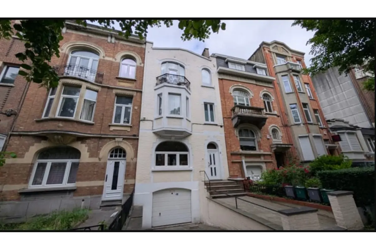 Mixgebouw te  koop in Brussel 1000 675000.00€  slaapkamers m² - Zoekertje 644737