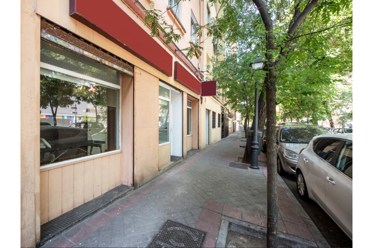 Huis te  koop in Sint-Joost-ten-Node 1210 1745000.00€ 9 slaapkamers m² - Zoekertje 644728