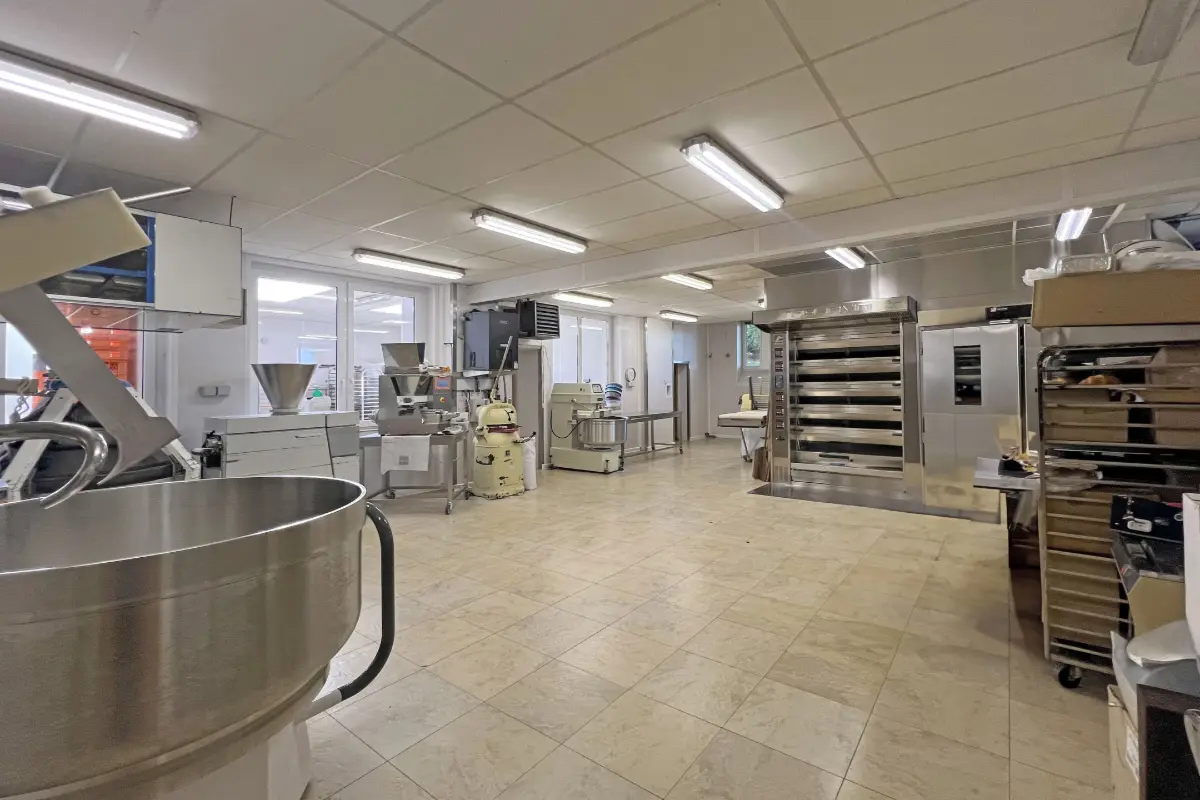 Handelszaak te  koop in Malmedy 4960 289000.00€  slaapkamers 336.00m² - Zoekertje 644800