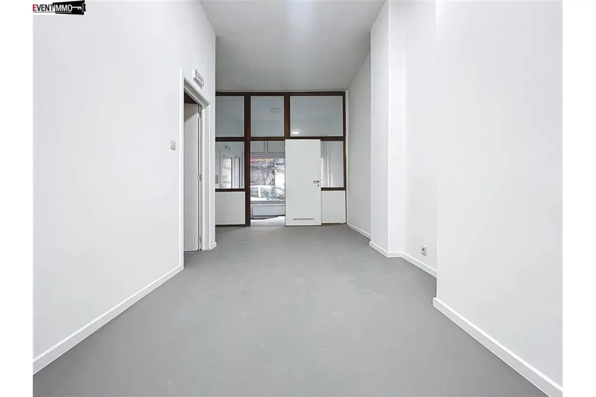 Handelszaak te  in Schaarbeek 1030 1200.00€  slaapkamers 50.00m² - Zoekertje 644793