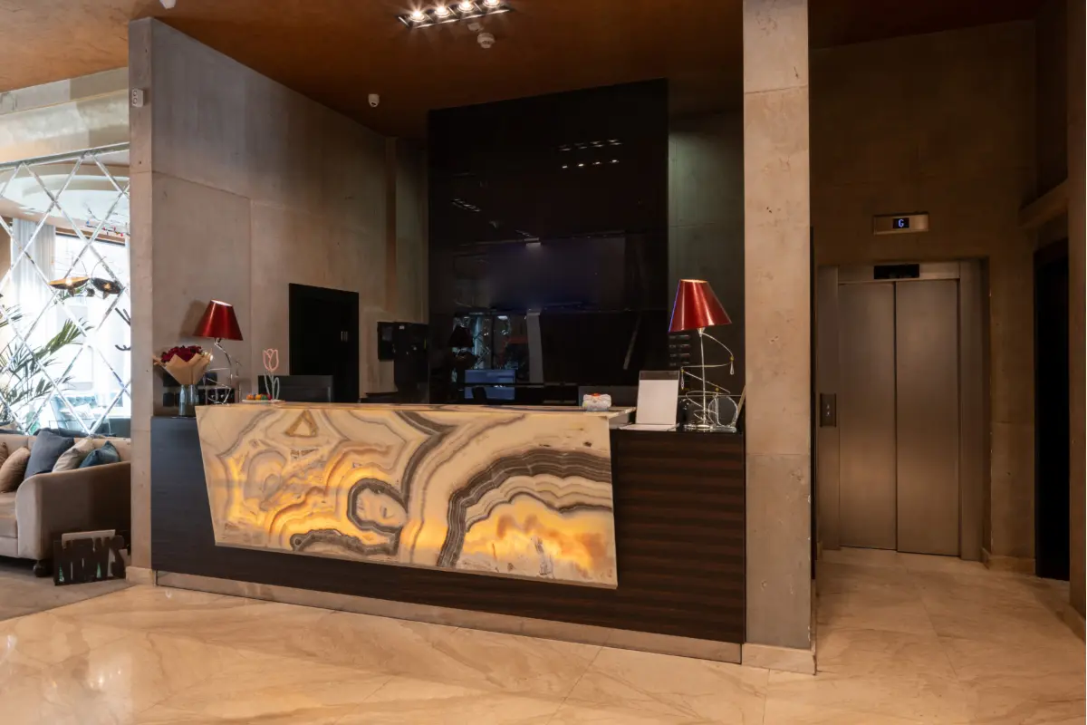 Handelszaak te  koop in Gosselies 6041 2350000.00€  slaapkamers 1100.00m² - Zoekertje 644703