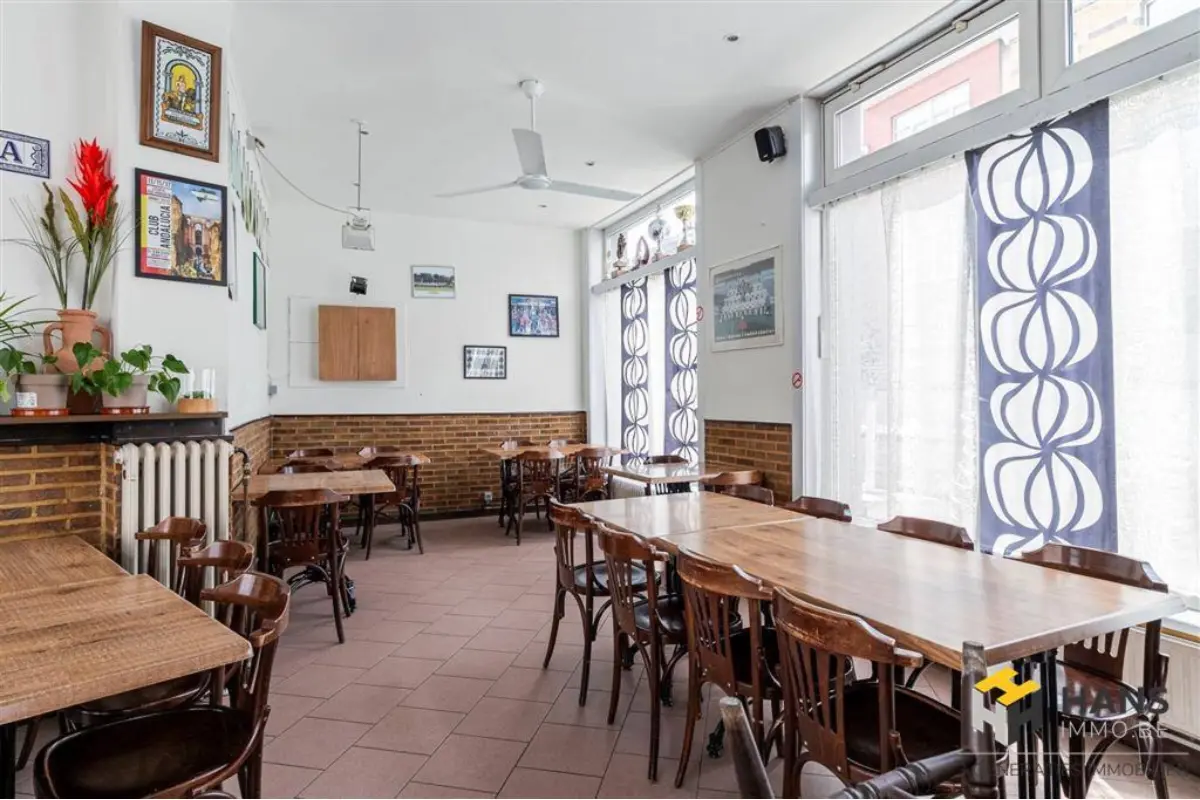 Commerce à vendre à Hoboken 2660 260000.00€  chambres 111.00m² - annonce 645089