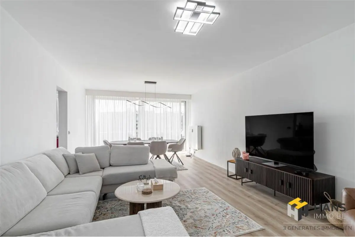 Appartement te  koop in Borgerhout 2140 249000.00€ 2 slaapkamers 120.00m² - Zoekertje 645047