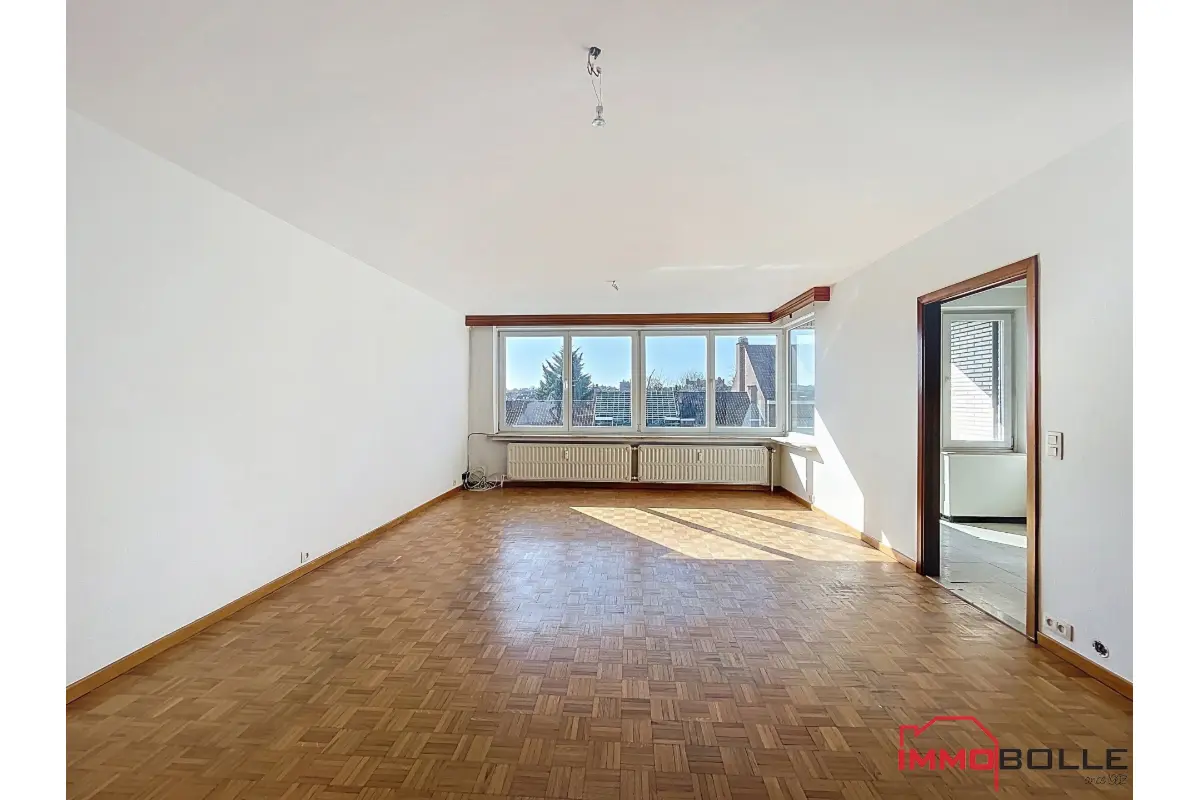 Appartement te  in Sint-Lambrechts-Woluwe 1200 1200.00€ 2 slaapkamers 98.00m² - Zoekertje 645373