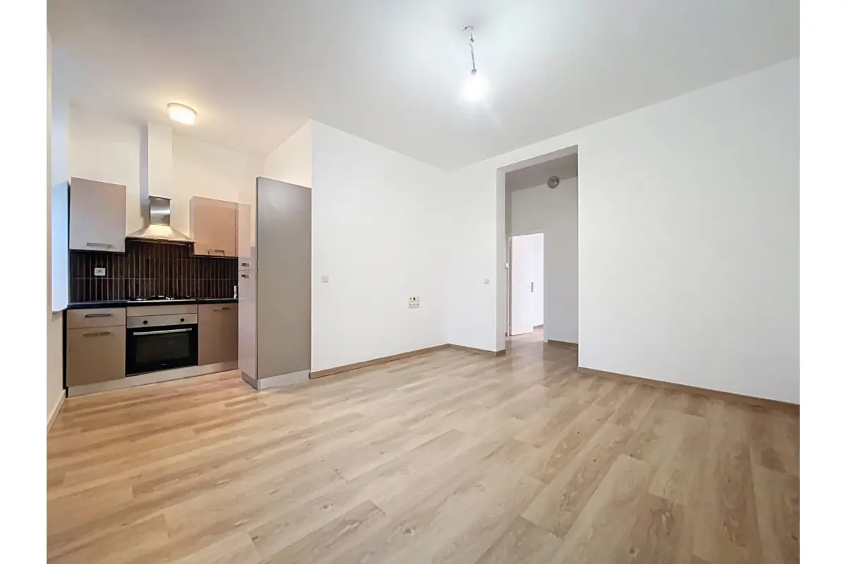 Appartement te  huur in Schaarbeek 1030 985.00€ 1 slaapkamers 47.00m² - Zoekertje 645351