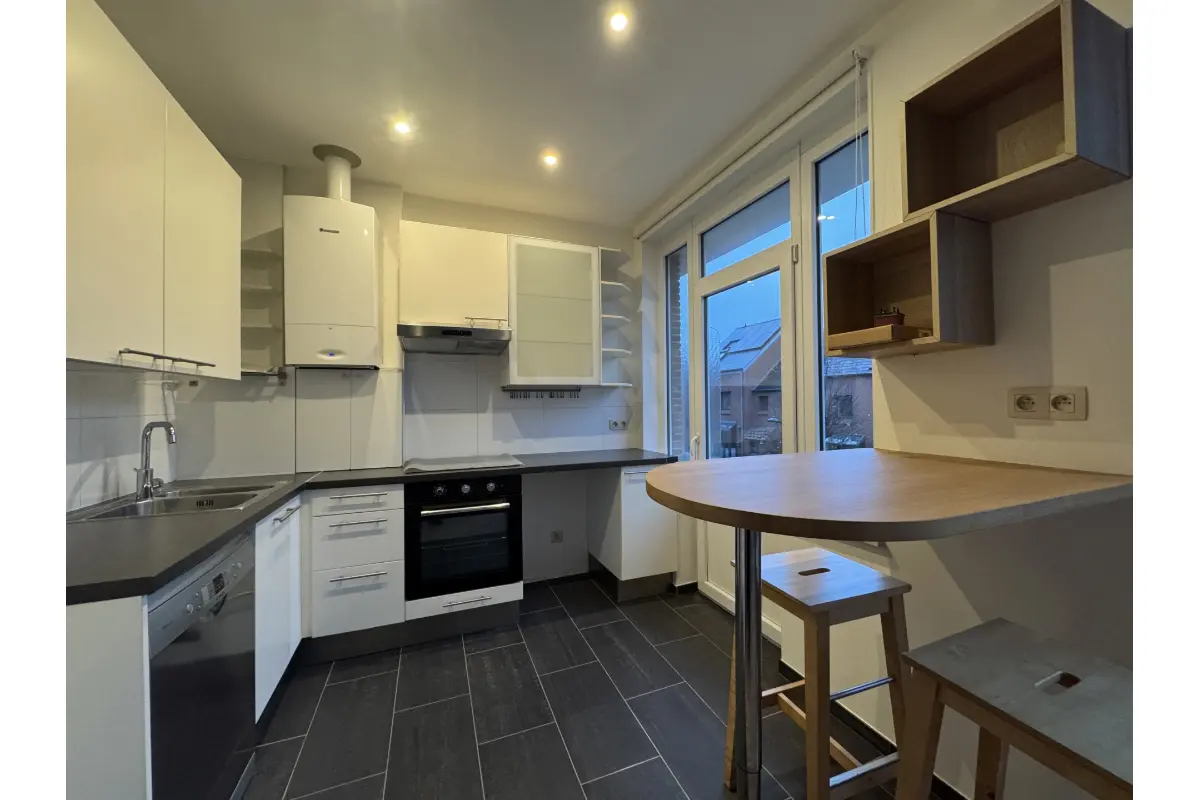 Appartement te  huur in Ukkel 1180 1025.00€ 2 slaapkamers 74.00m² - Zoekertje 645387