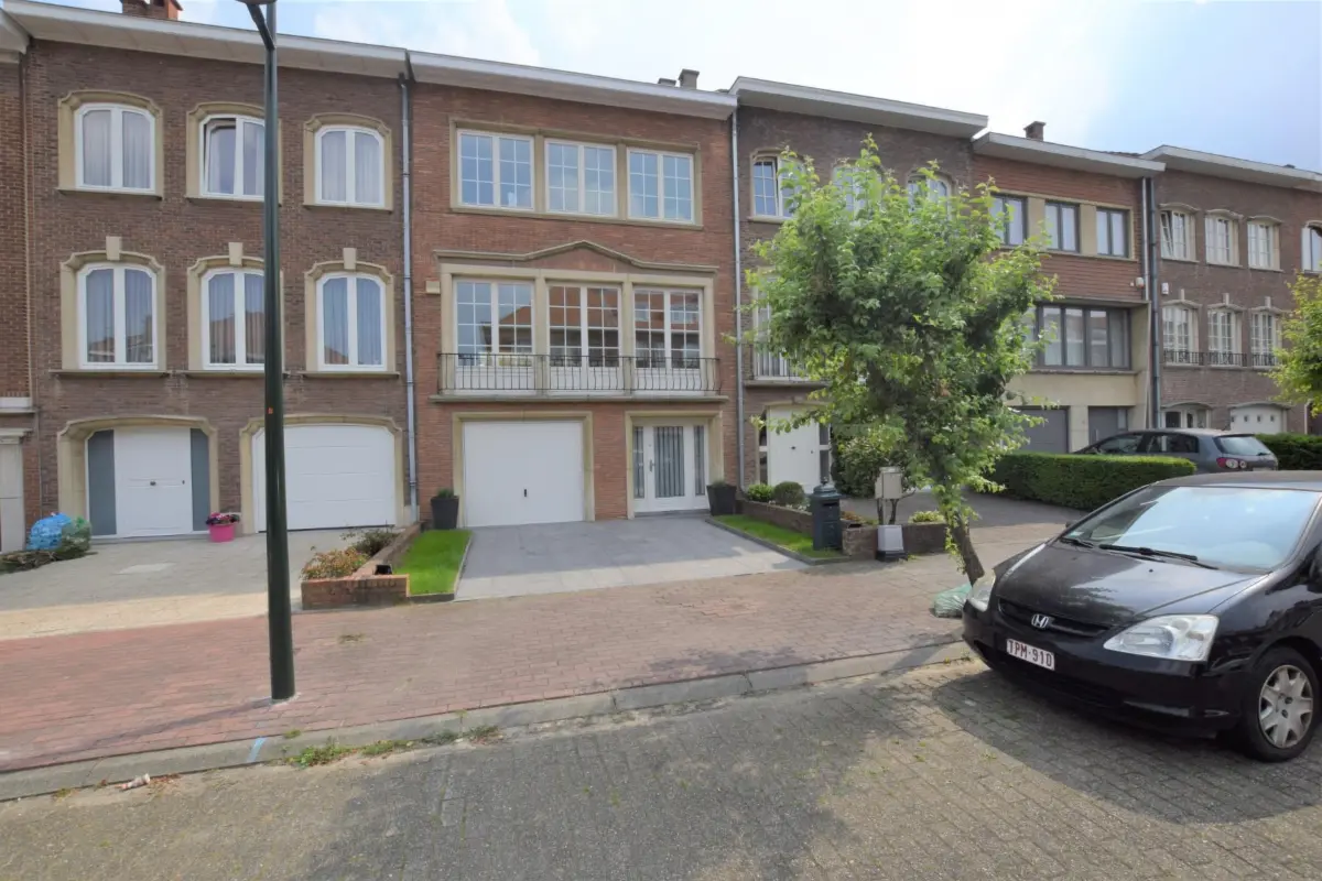Maison à louer à Woluwe-Saint-Pierre 1150 3450.00€ 5 chambres 250.00m² - annonce 645818