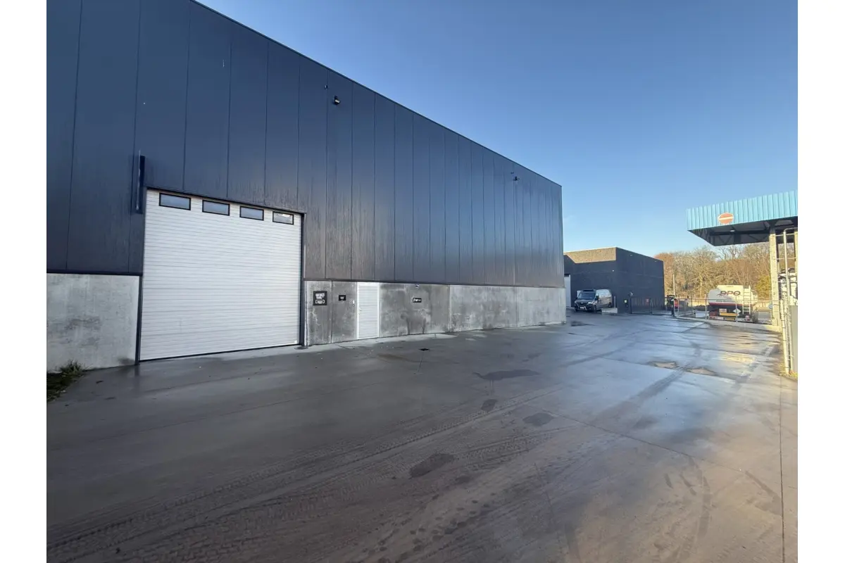 Handelszaak te  huur in Gent 9000 1450.00€  slaapkamers 260.00m² - Zoekertje 645938