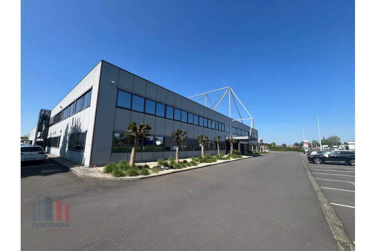 Handelszaak te  huur in Nazareth 9810 640.00€  slaapkamers 96.00m² - Zoekertje 646075