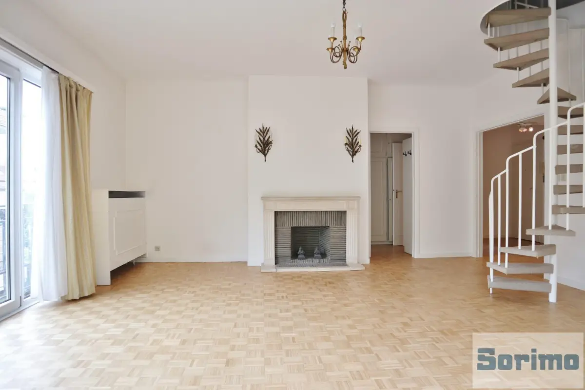 Appartement te  huur in Sint-Pieters-Woluwe 1150 1650.00€ 3 slaapkamers 138.00m² - Zoekertje 646450