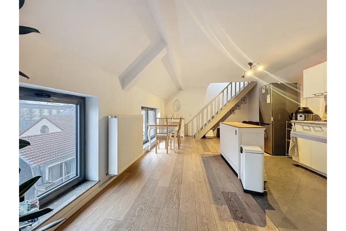Duplex à louer à Bruxelles 1000 1400.00€ 2 chambres 80.00m² - annonce 646333