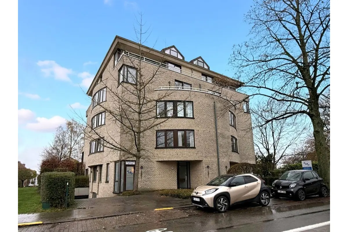 Appartement te  huur in Sint-Pieters-Woluwe 1150 2200.00€ 3 slaapkamers 155.00m² - Zoekertje 646244