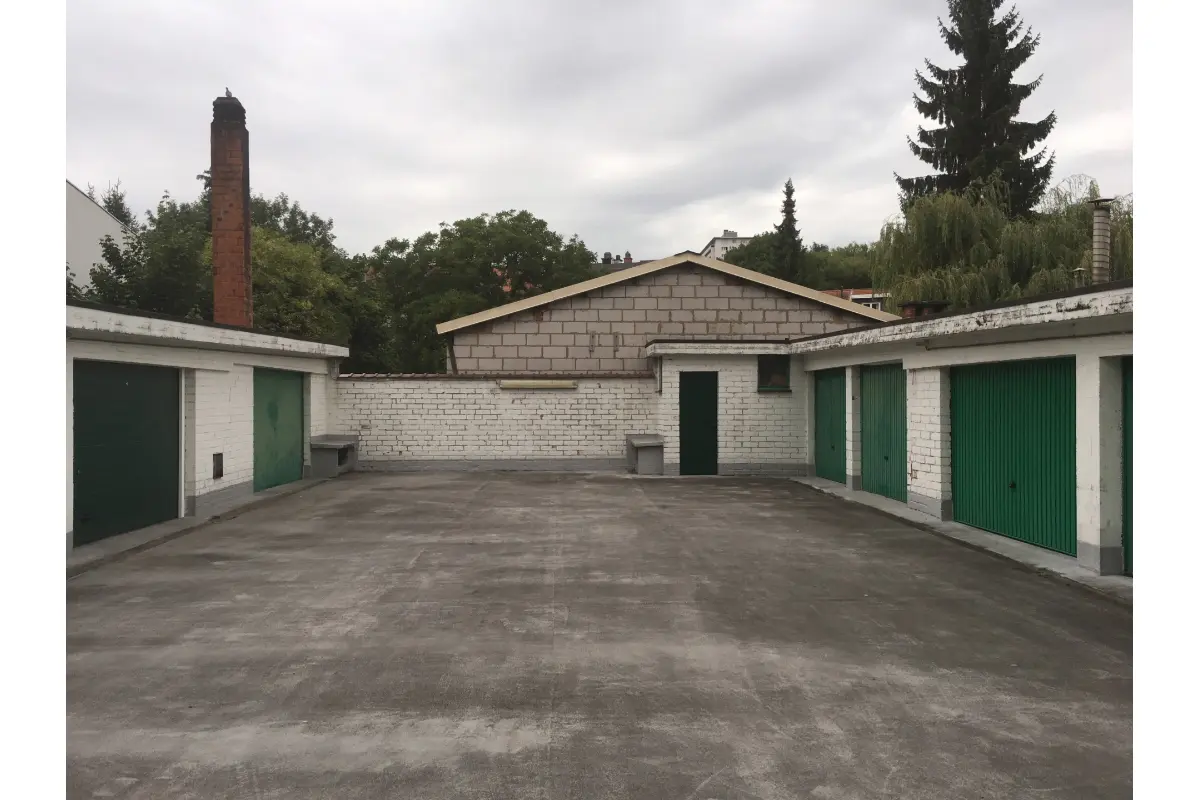 Box te  in Sint-Lambrechts-Woluwe 1200 99000.00€  slaapkamers m² - Zoekertje 646487