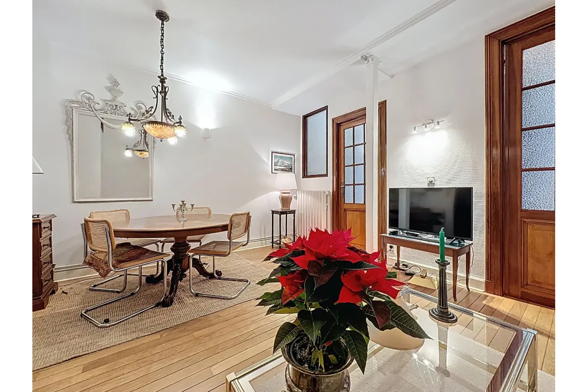 Benedenverdieping te  in Sint-Pieters-Woluwe 1150 2350.00€ 2 slaapkamers 105.00m² - Zoekertje 646486