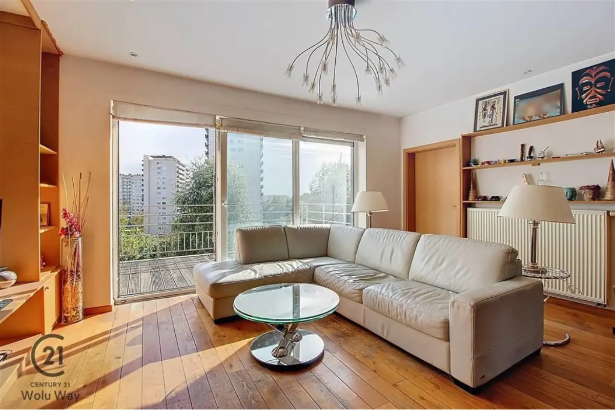 Penthouse à vendre à Woluwe-Saint-Lambert 1200 550000.00€ 3 chambres 141.00m² - annonce 645992