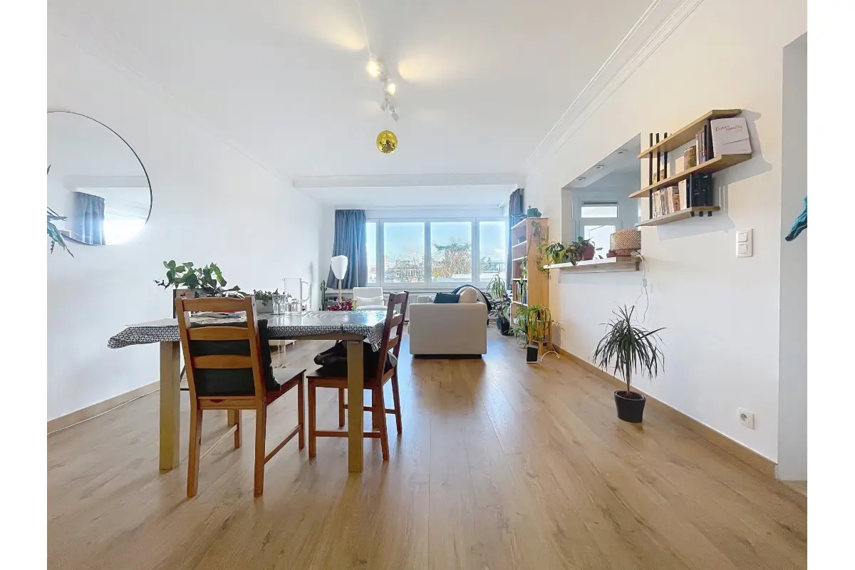 Appartement te  huur in Ukkel 1180 1300.00€ 2 slaapkamers 88.00m² - Zoekertje 647294