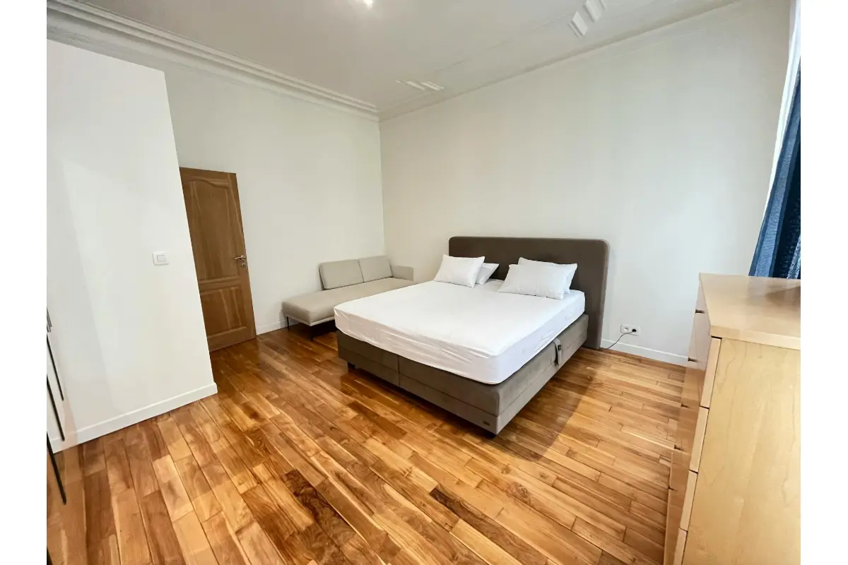 Appartement à louer à Ixelles 1050 1050.00€  chambres m² - annonce 646986