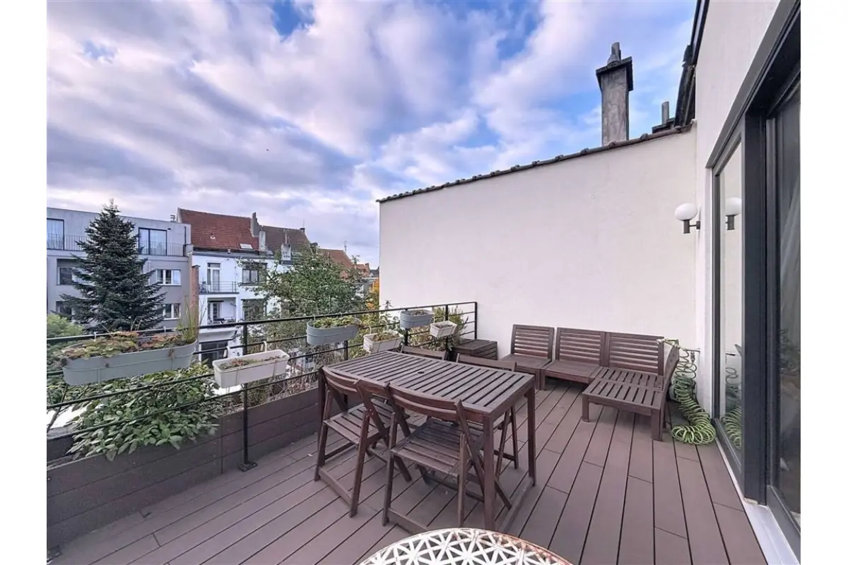 Appartement te  koop in Etterbeek 1040 735000.00€ 2 slaapkamers 120.00m² - Zoekertje 647287