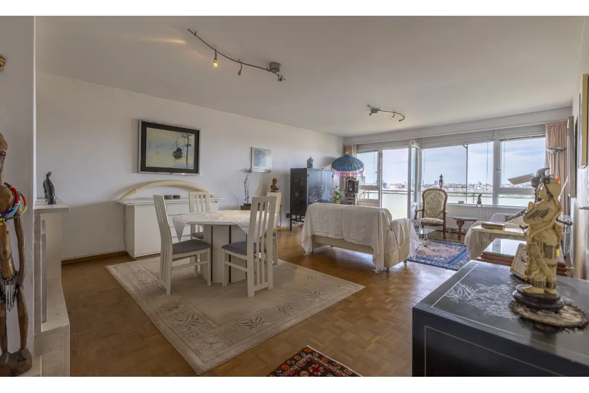 Appartement te  koop in Sint-Jans-Molenbeek 1080 199500.00€ 2 slaapkamers 123.00m² - Zoekertje 647429