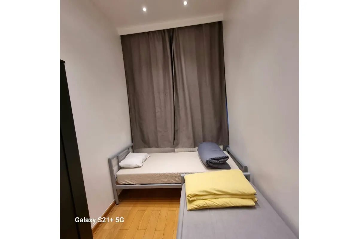 Immeuble mixte à louer à Anderlecht 1070 1600.00€  chambres m² - annonce 647019