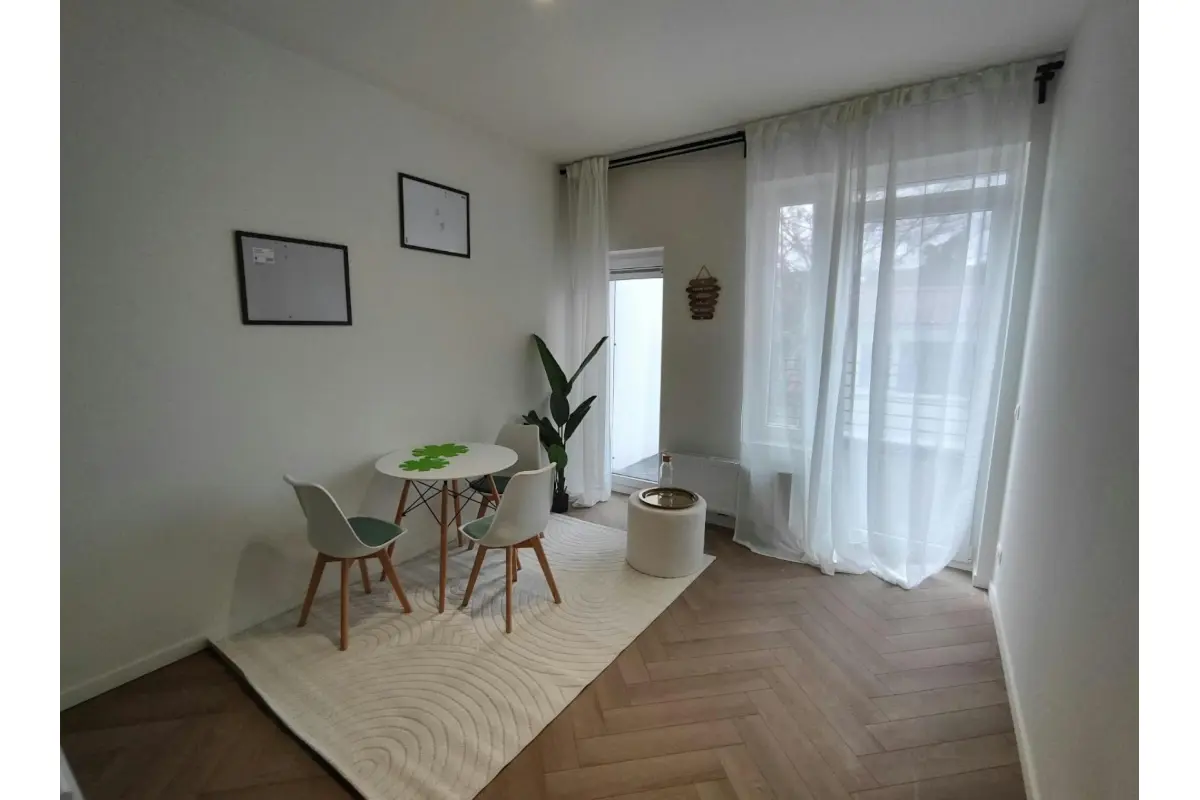 Appartement à louer à Schaerbeek 1030 1251.00€  chambres m² - annonce 647049