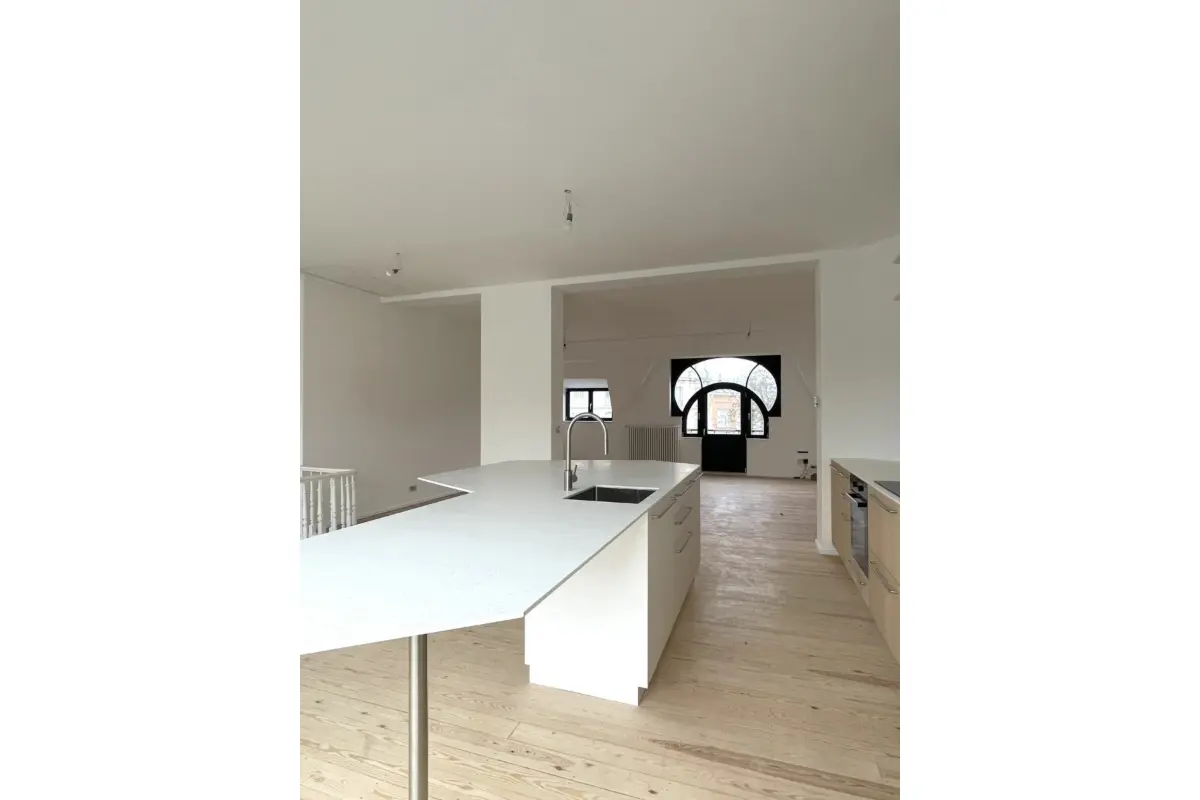 Appartement te  huur in Vorst 1190 2600.00€ 4 slaapkamers m² - Zoekertje 647316