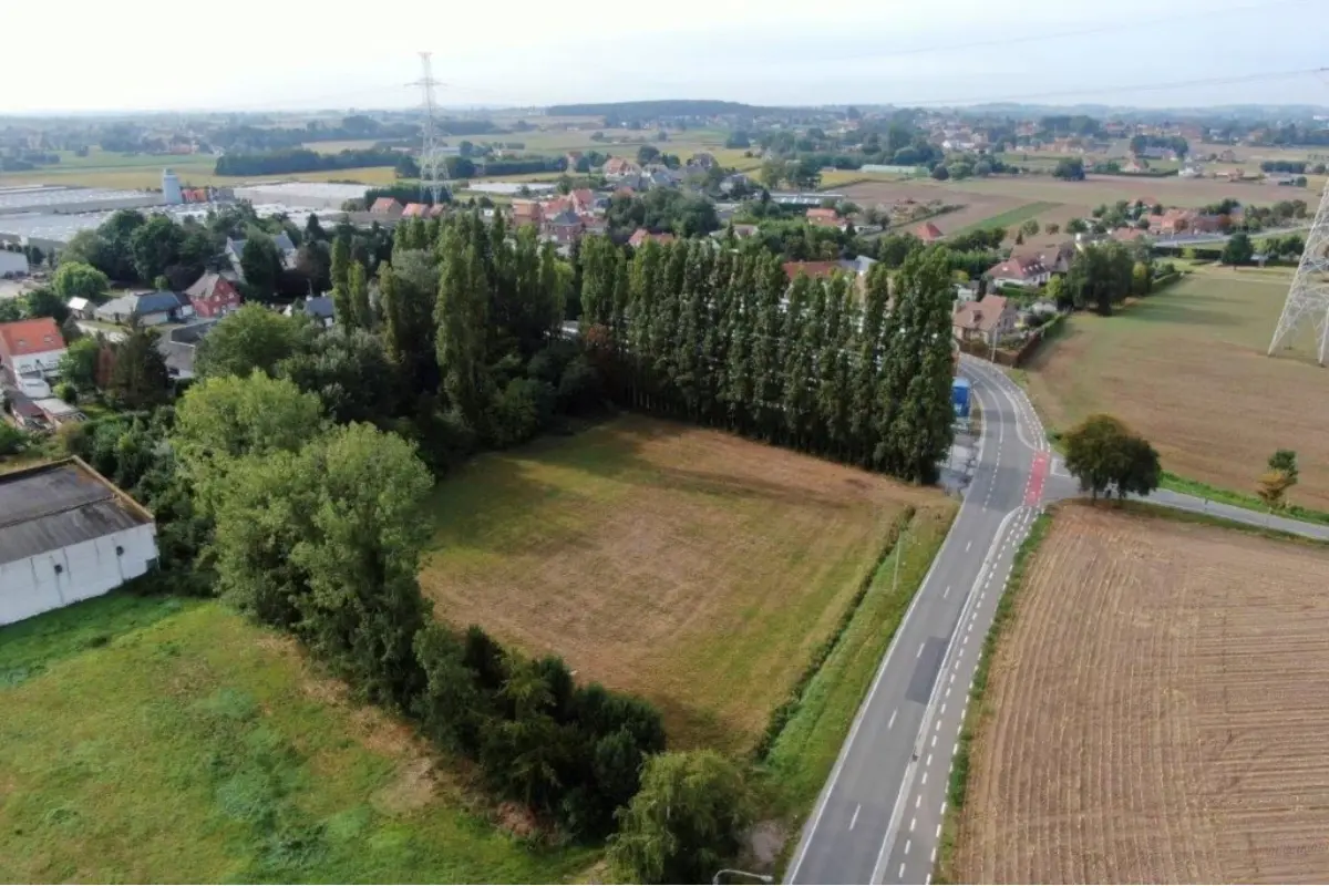 Commerce à vendre à Vichte 8570 1646400.00€  chambres 7158.00m² - annonce 647113